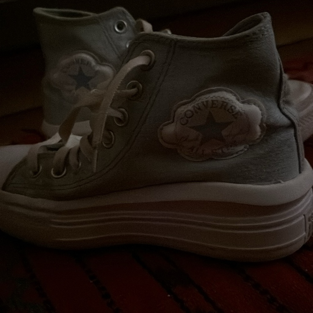 Converse - Picture 4 of 4